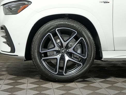 Certified 2026 Mercedes-Benz GLE 53 AMG 4MATIC image 9