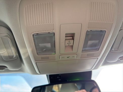 Used 2019 MAZDA CX-5 Touring image 22