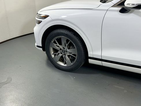 Used 2024 Genesis GV70 3.5T Sport image 30