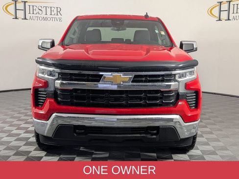 Used 2022 Chevrolet Silverado 1500 LT AWD/4WD image 3