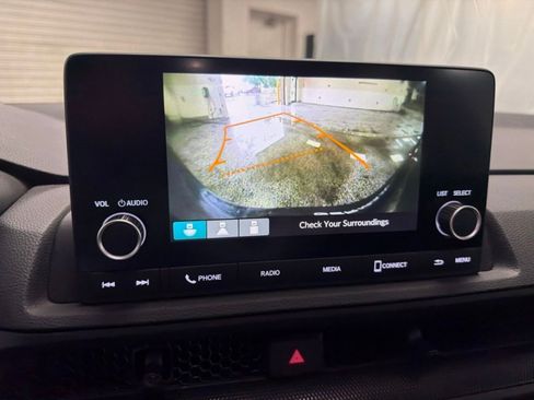 Used 2024 Honda CR-V LX image 19