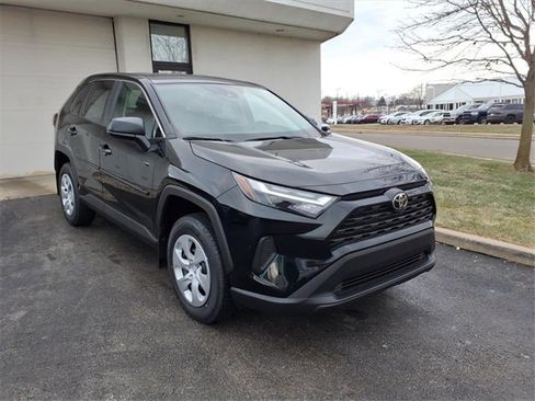 New 2025 Toyota RAV4 LE image 5