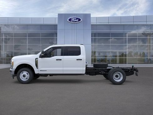 New 2026 Ford F350 XL w/ XL Chrome Package AWD/4WD image 3