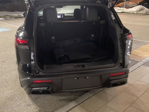 Certified 2025 INFINITI QX60 Luxe w/ Black Edition image 17