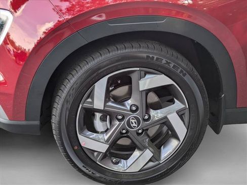 Certified 2025 Hyundai Venue Limited FWD image 10