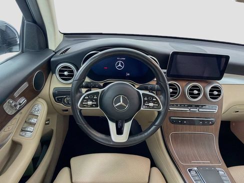 Used 2022 Mercedes-Benz GLC 300 4MATIC image 24