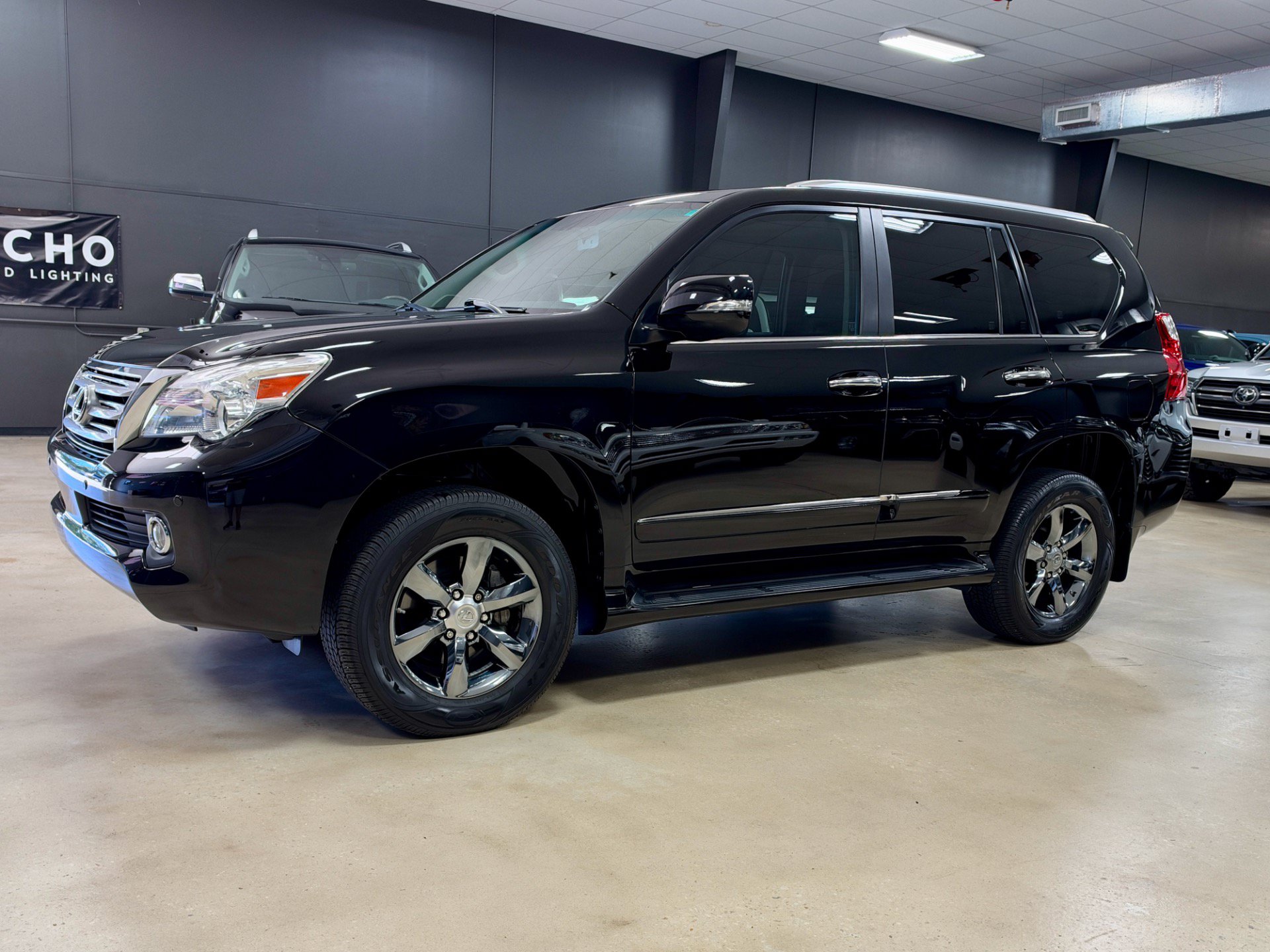 Used 2012 Lexus GX 460 w/ Comfort Plus Pkg AWD/4WD image 1