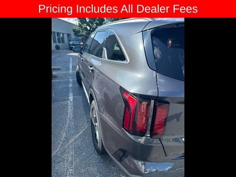 Used 2021 Kia Sorento EX FWD image 6