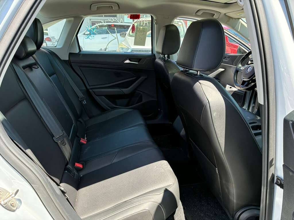 Used 2019 Volkswagen Jetta SE FWD image 10