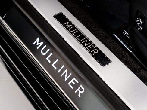 New 2025 Bentley Flying Spur Plug-In Hybrid image 13