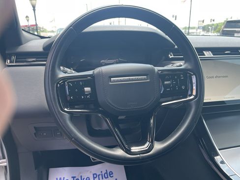 Used 2025 Land Rover Range Rover Velar Dynamic SE AWD/4WD image 18