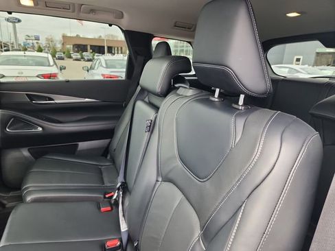Used 2023 INFINITI QX60 Luxe w/ Vision Package image 24