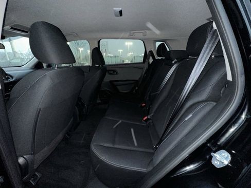 Certified 2023 Nissan Rogue S image 28