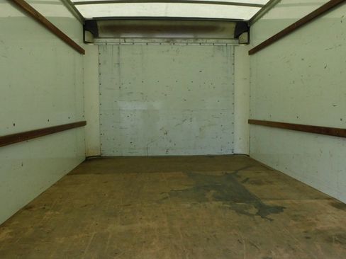 Used 2021 GMC Savana 3500 Extended w/ Power Convenience Package image 30