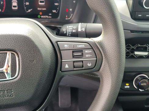 Certified 2025 Honda Accord SE image 23