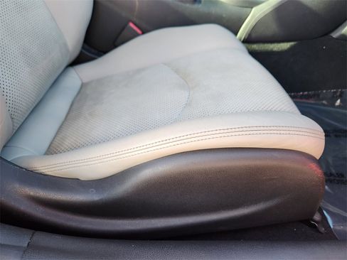 Used 2009 Nissan 370Z Touring w/ Sport Pkg image 20