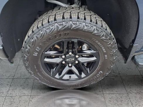 Used 2020 Chevrolet Silverado 1500 LT Trail Boss image 6