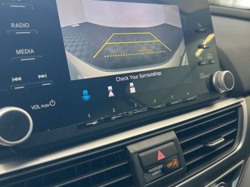 Used 2020 Honda Accord LX image 4