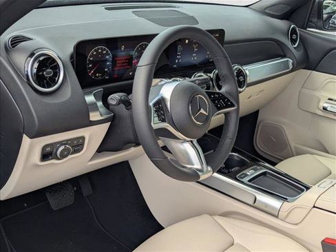 New 2026 Mercedes-Benz GLB 250 image 3