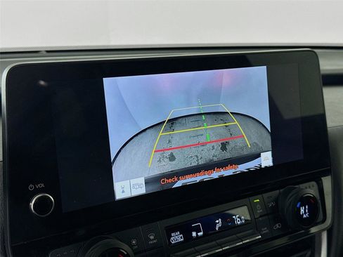 Used 2024 Toyota Grand Highlander XLE image 14