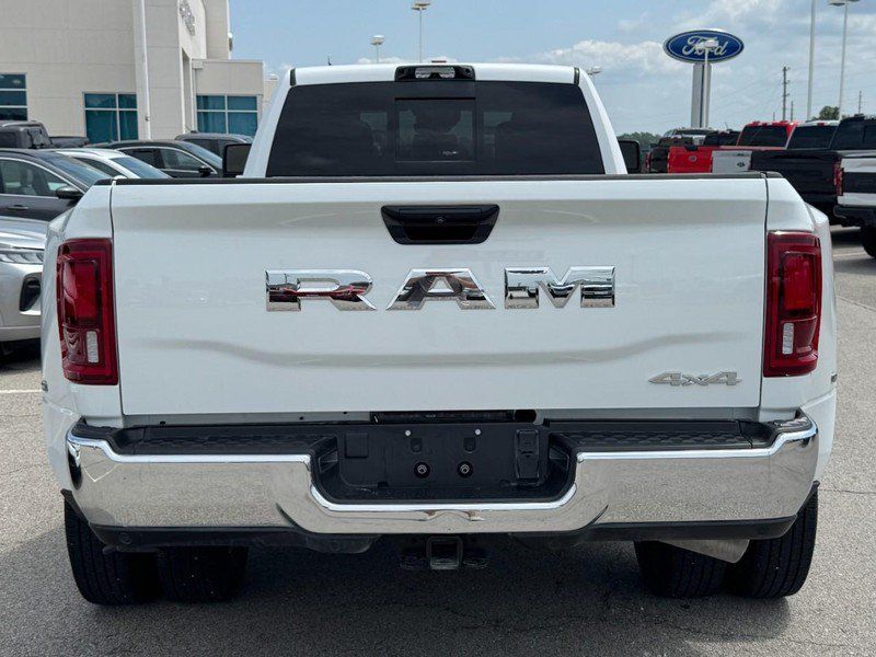 Used 2025 RAM 3500 Tradesman AWD/4WD image 4