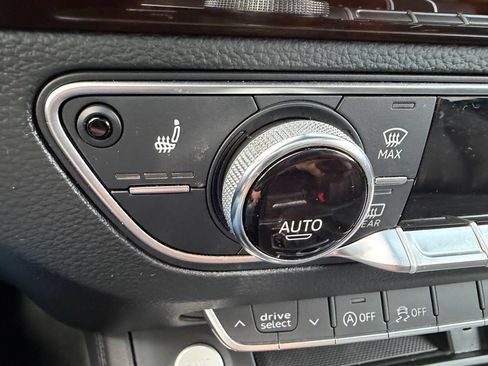 Used 2019 Audi Q5 2.0T Premium Plus AWD/4WD image 14