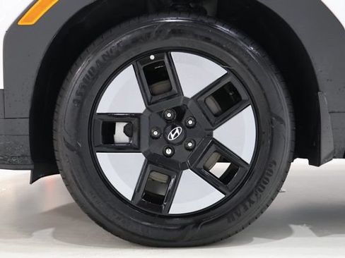 Used 2026 Hyundai Santa Fe SEL AWD/4WD image 9
