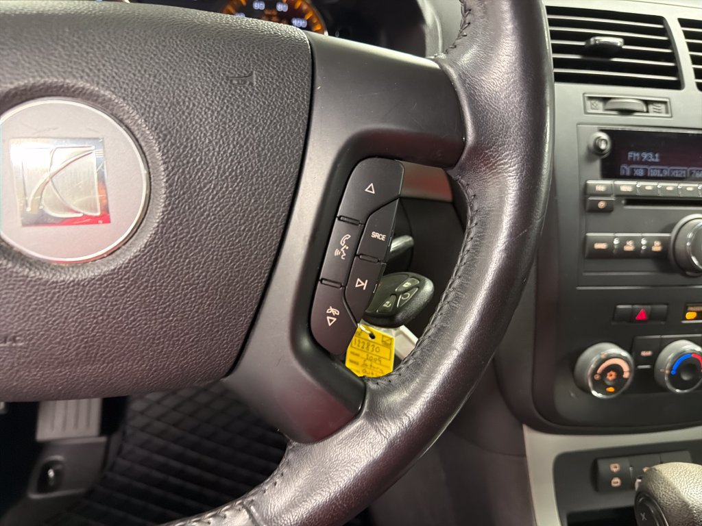Used 2009 Saturn Outlook XE w/ Convenience Package FWD image 30