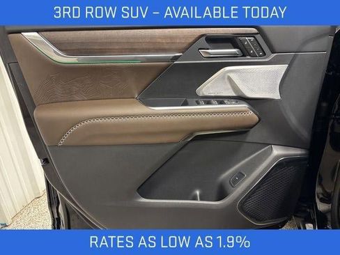 New 2026 GMC Acadia Denali Ultimate image 8