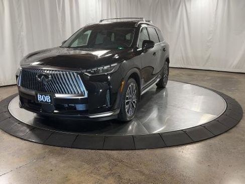Certified 2026 INFINITI QX60 Luxe w/ Family Package AWD/4WD image 9