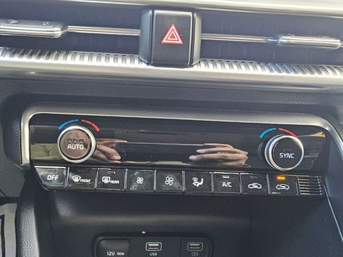 Used 2022 Kia K5 LXS image 23