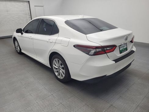 Used 2021 Toyota Camry LE FWD image 5