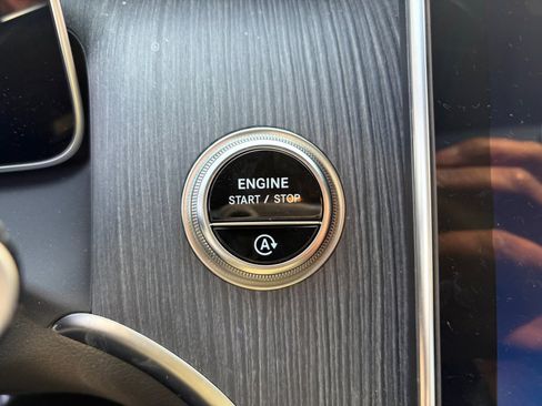 Used 2025 Mercedes-Benz GLC 43 AMG 4MATIC image 20