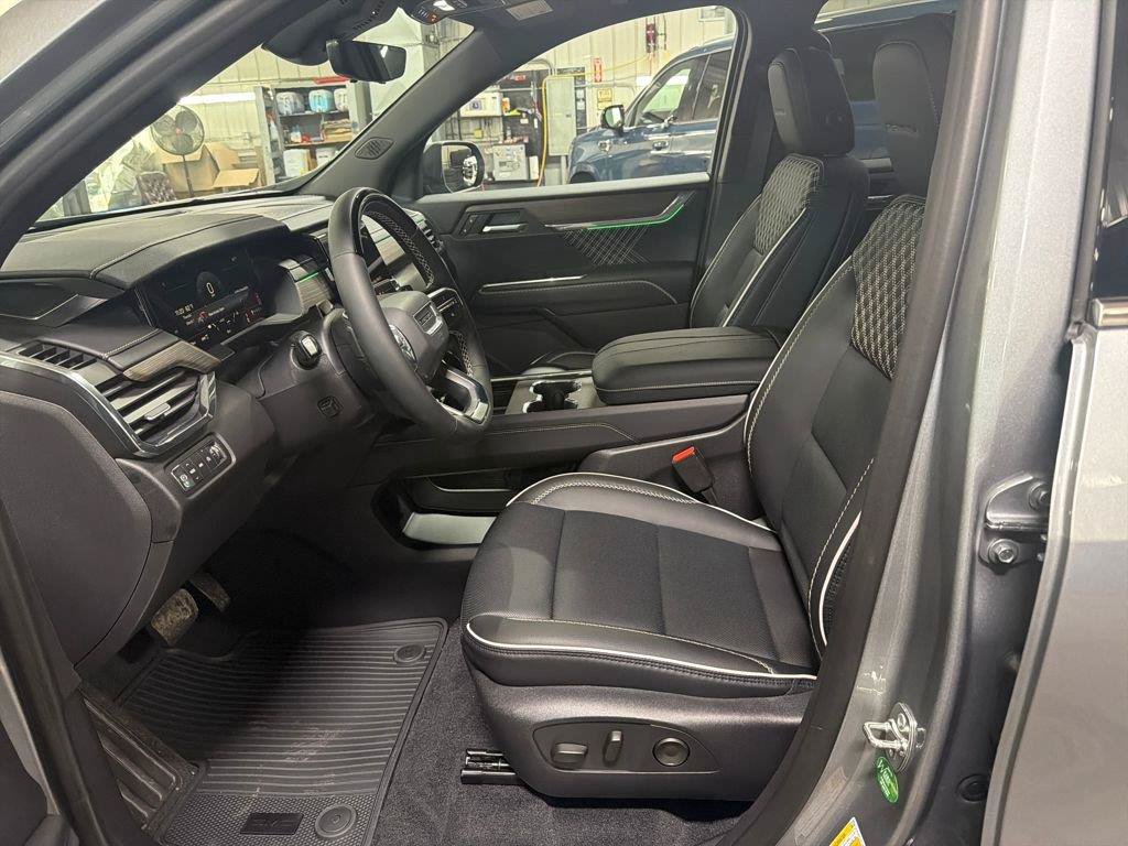 New 2026 GMC Acadia Denali w/ Super Cruise Package AWD/4WD image 11