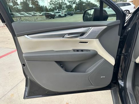 Used 2020 Cadillac XT5 Premium Luxury image 23