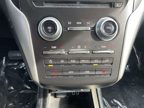 Used 2019 Lincoln MKC Select w/ Select Plus Package image 40