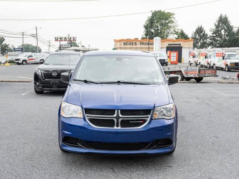 Used 2018 Dodge Grand Caravan SE w/ UConnect Hands-Free Group FWD image 5