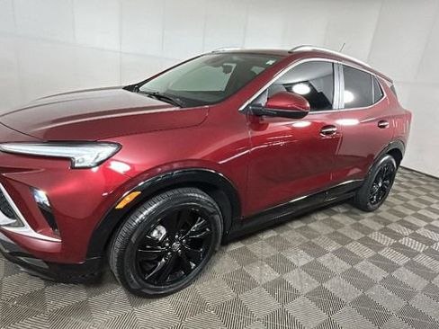 Used 2024 Buick Encore GX Sport Touring FWD image 7