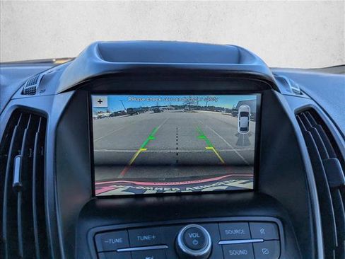 Used 2019 Ford Escape SE image 14