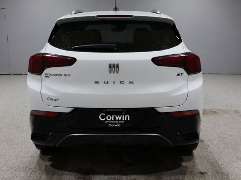 Used 2024 Buick Encore GX Sport Touring image 3
