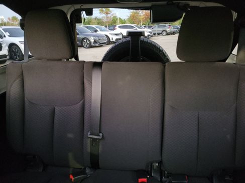 Used 2017 Jeep Wrangler Unlimited Sport w/ Quick Order Package 24S image 28