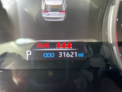 Used 2022 Toyota RAV4 XLE Premium FWD image 17