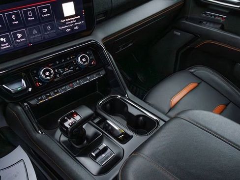 Certified 2024 GMC Sierra 1500 AT4 w/ Technology Package AWD/4WD image 19