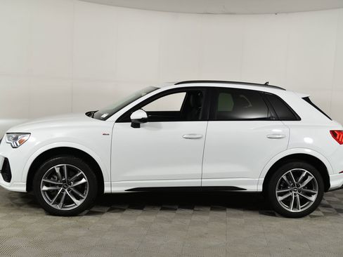 Certified 2023 Audi Q3 2.0T Premium w/ Black Optic Sport Package image 2