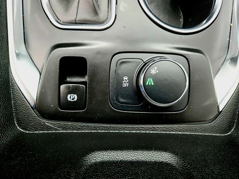 Used 2021 Chevrolet Traverse LS w/ LPO, Floor Liner Package FWD image 20