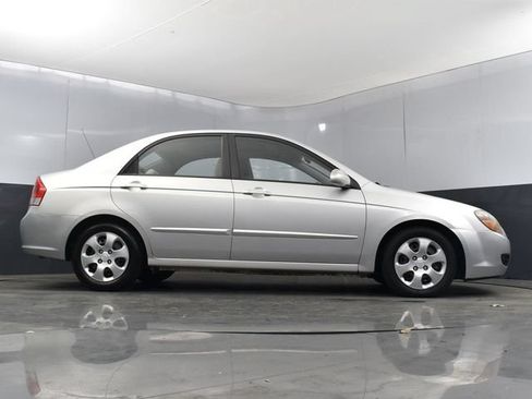 Used 2009 Kia Spectra EX FWD image 18