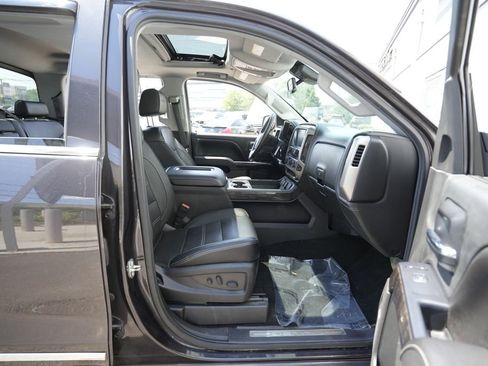 Used 2016 GMC Sierra 1500 Denali w/ Enhanced Driver Alert Package AWD/4WD image 32