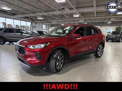 Used 2024 Ford Escape Platinum image 5