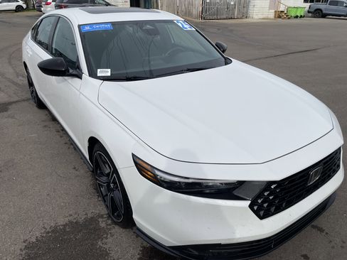Certified 2025 Honda Accord Sport image 18