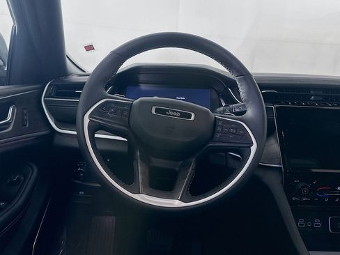 Used 2024 Jeep Grand Cherokee Limited 4xe w/ Trailer Tow Package AWD/4WD image 18